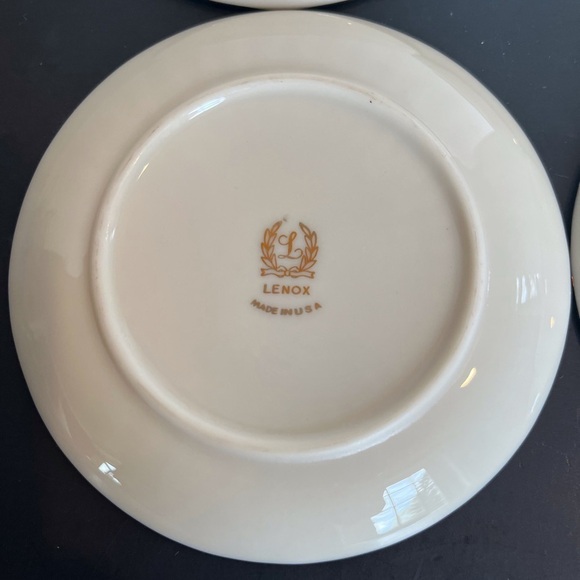 Lenox Bone China Appetizer/ Dessert Plates Trimmed in Silver Set of 4 - Picture 3 of 5